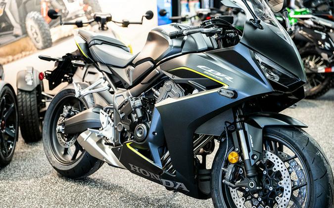 2026 Honda CBR650R E-Clutch