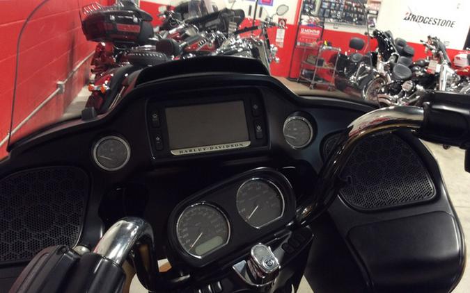 2017 Harley-Davidson FLTRU Road Glide Ultra - Two-Tone Option Road Glide Ultra