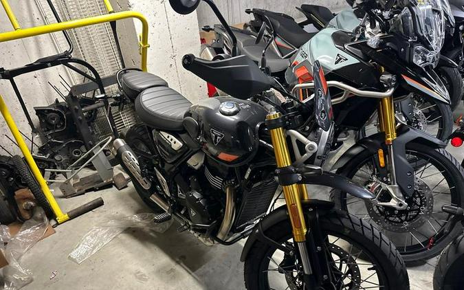 2026 Triumph Scrambler 400 XC Racing Yellow