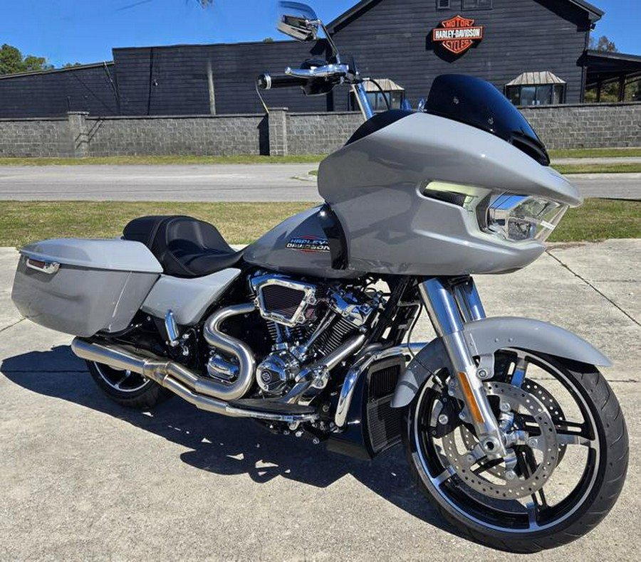 2025 Harley-Davidson® FLTRX - Road Glide®