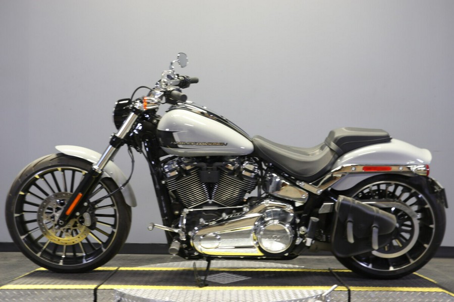 2023 Harley-Davidson Breakout