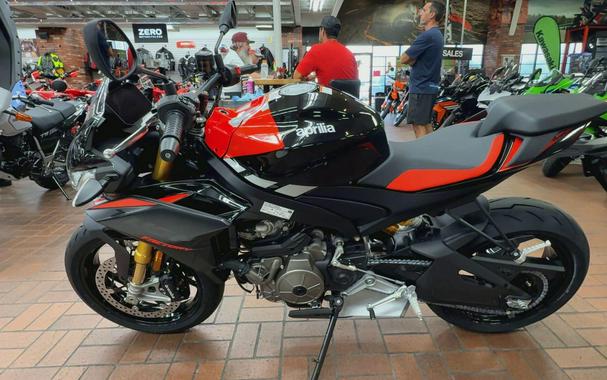 2026 APRILIA TUONO 660 FACTORY DARK BANSHEE