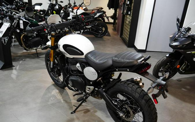 2026 Triumph Scrambler 400 XC Vanilla White