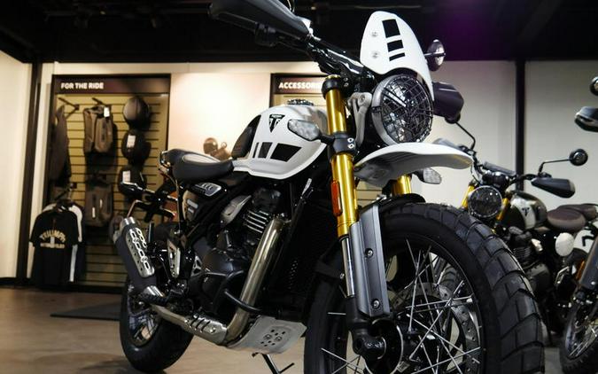 2026 Triumph Scrambler 400 XC Vanilla White