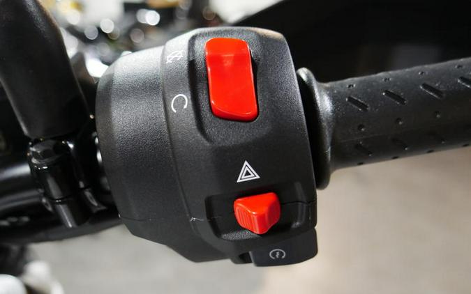 2026 Triumph Scrambler 400 XC Vanilla White