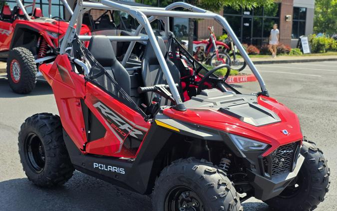 2026 Polaris RZR 200 EFI