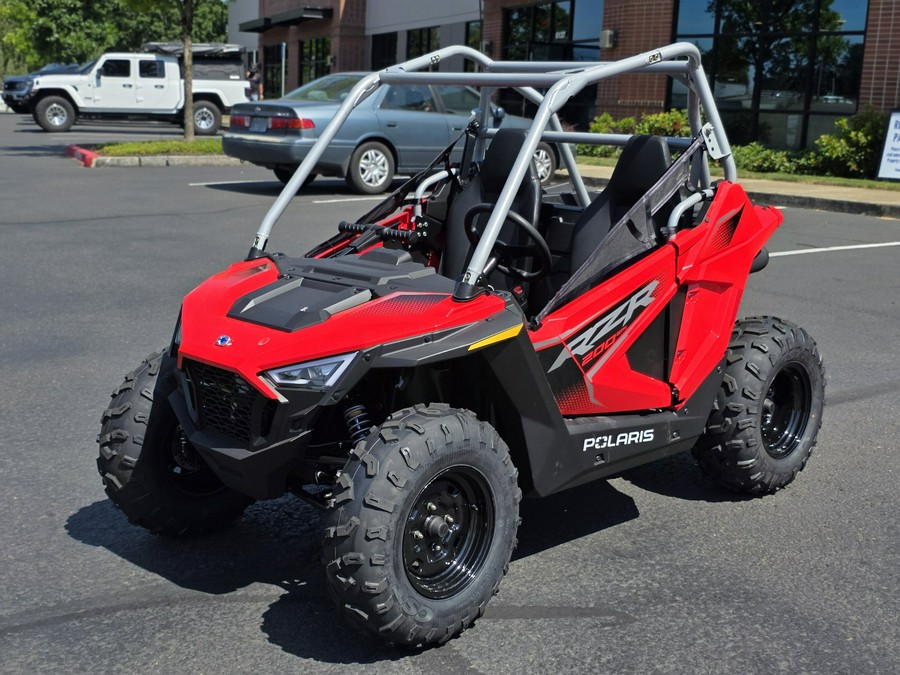 2026 Polaris RZR 200 EFI