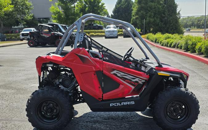 2026 Polaris RZR 200 EFI