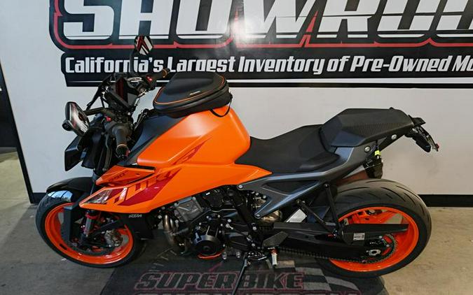 2024 KTM 990 Duke