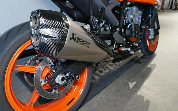 2024 KTM 990 Duke