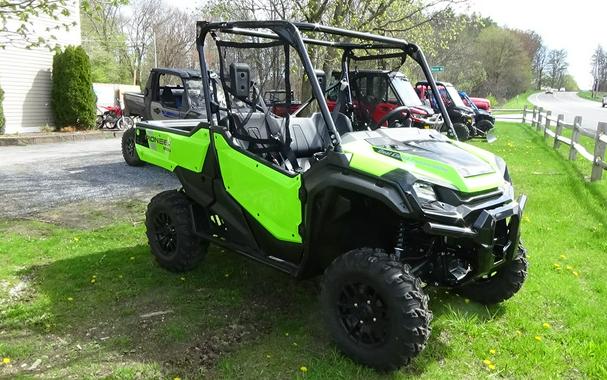 2023 Honda Pioneer 1000 Deluxe