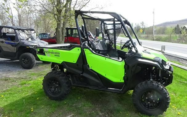 2023 Honda Pioneer 1000 Deluxe