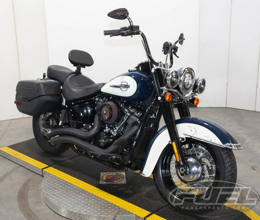 2019 Harley-Davidson Softail FLHC - Heritage Classic