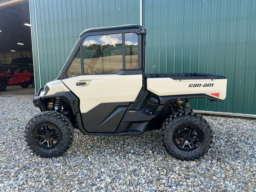 2026 Can-Am® Defender Limited HD11