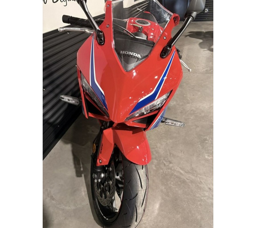 2026 Honda CB650R E-Clutch