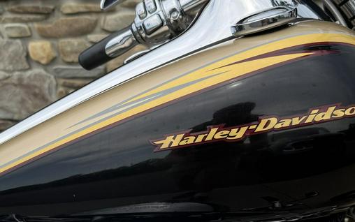 2003 Harley-Davidson® Screamin’ Eagle Softail Deuce Centennial Gold and Vivid Black with Gold Leaf G