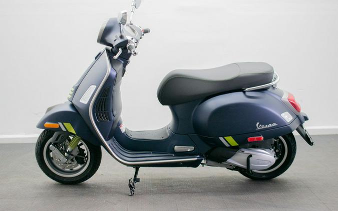 2024 Vespa GTS Super 300 Tech