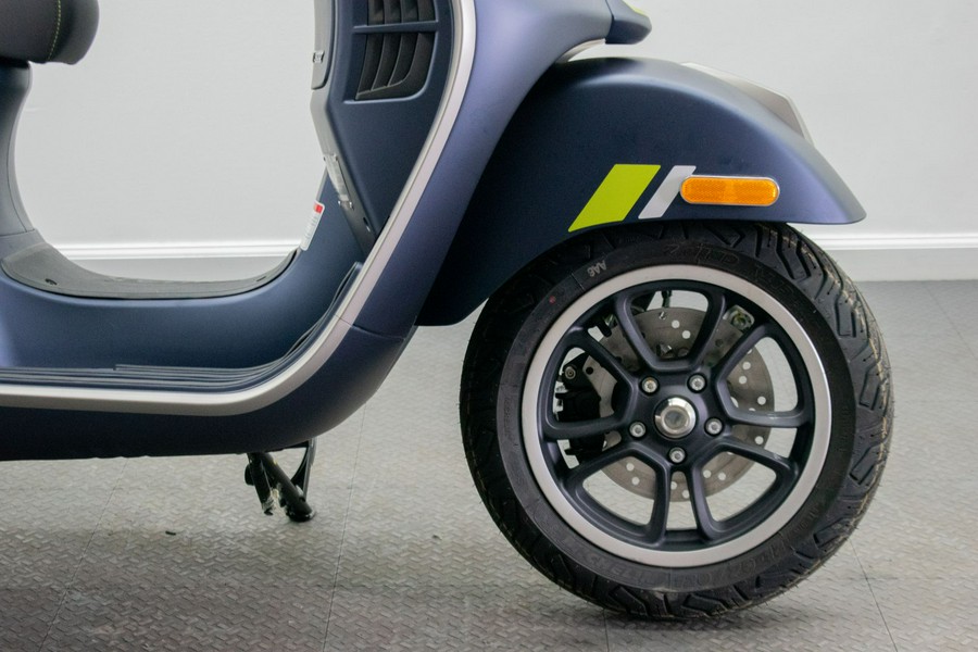 2024 Vespa GTS Super 300 Tech