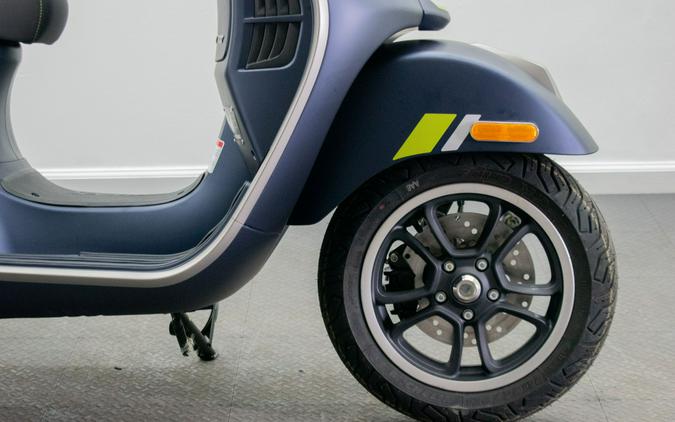 2024 Vespa GTS Super 300 Tech