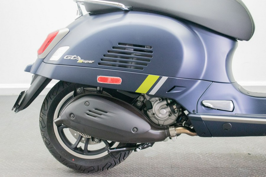 2024 Vespa GTS Super 300 Tech