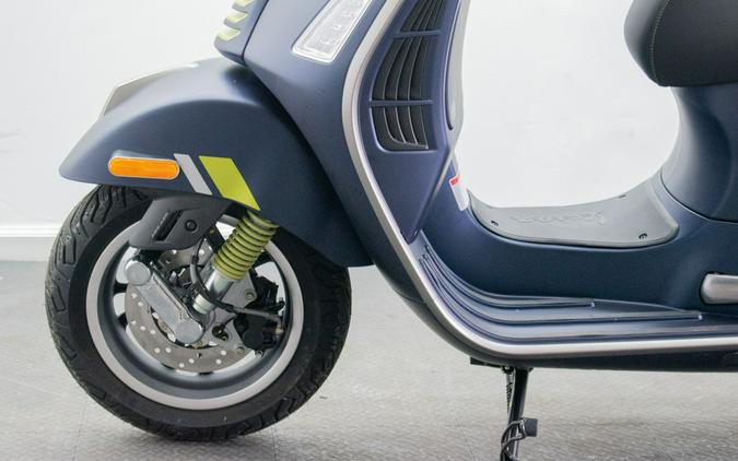 2024 Vespa GTS Super 300 Tech