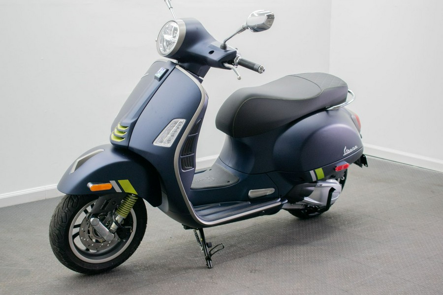 2024 Vespa GTS Super 300 Tech