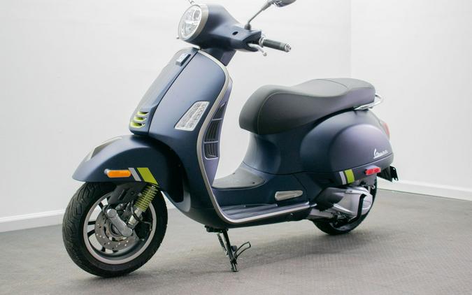 2024 Vespa GTS Super 300 Tech