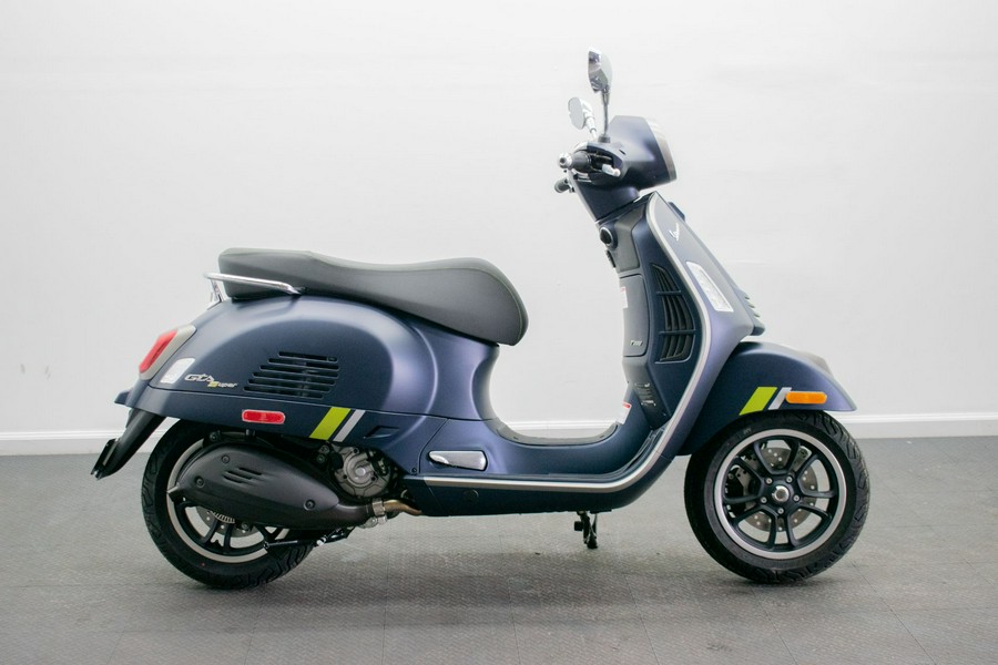 2024 Vespa GTS Super 300 Tech