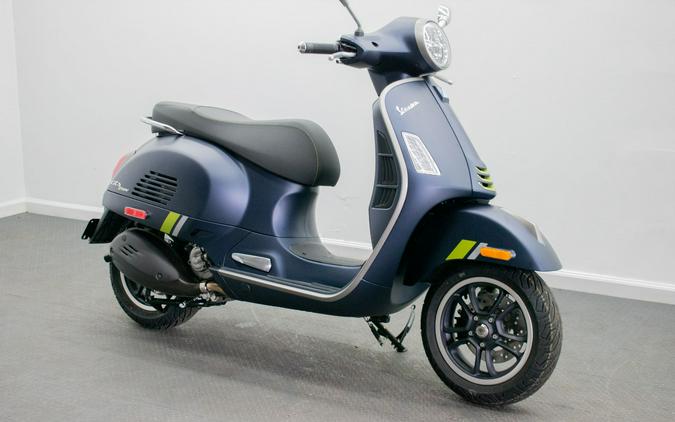 2024 Vespa GTS Super 300 Tech