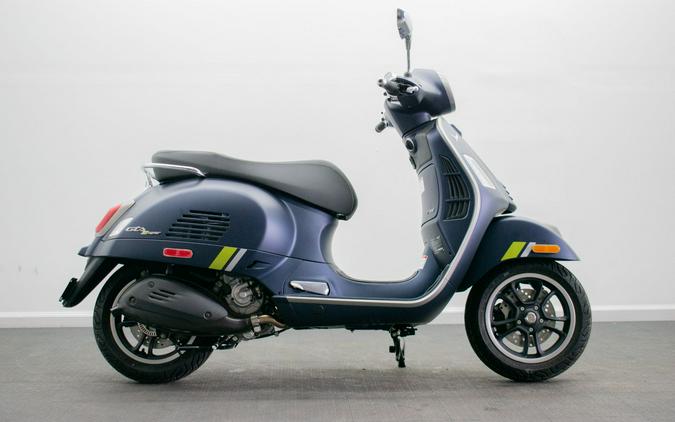 2024 Vespa GTS Super 300 Tech