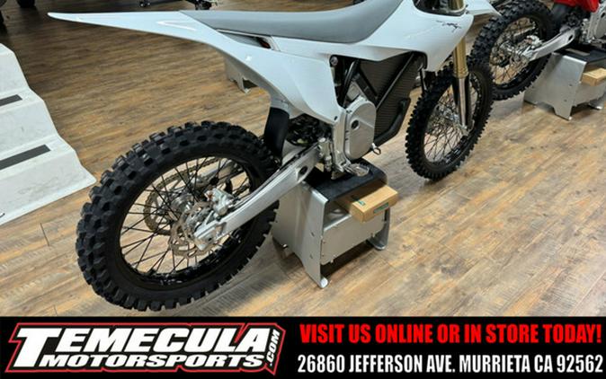 2024 Stark VARG Alpha MX 19"_80HP