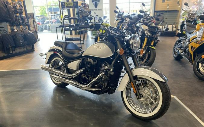 2021 Kawasaki Vulcan® 900 Classic