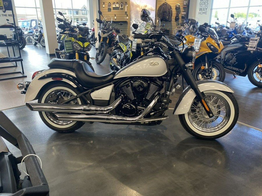 2021 Kawasaki Vulcan® 900 Classic