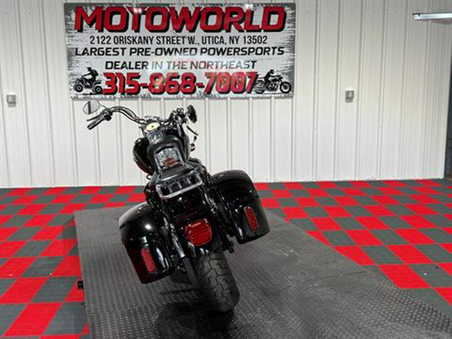 2011 Harley-Davidson Dyna® Super Glide® Custom