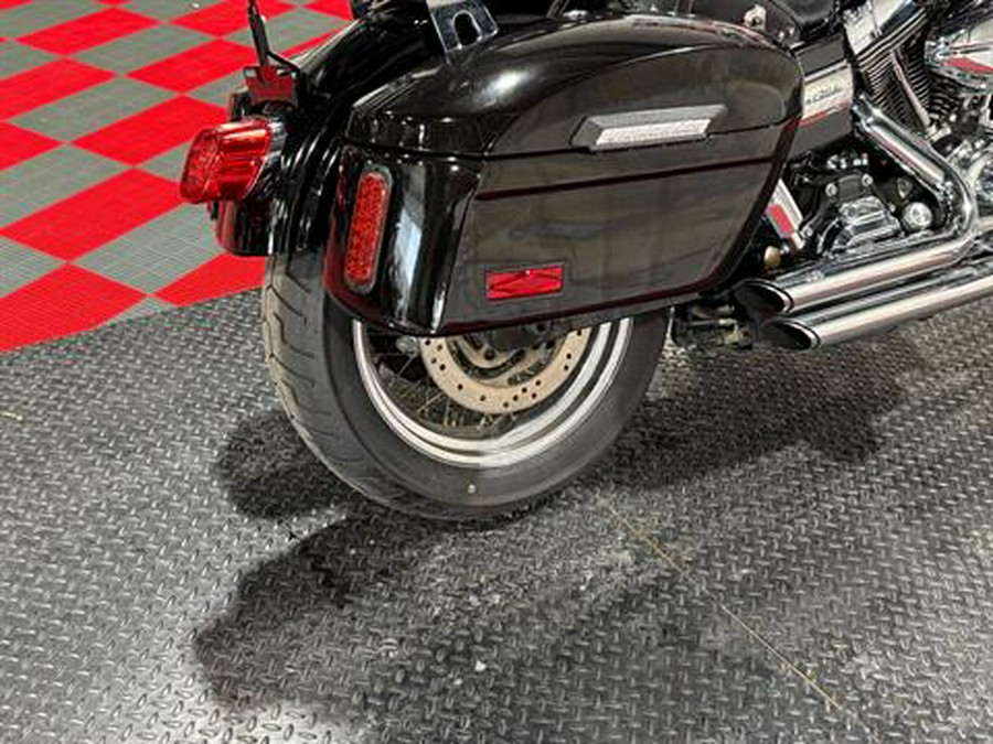 2011 Harley-Davidson Dyna® Super Glide® Custom
