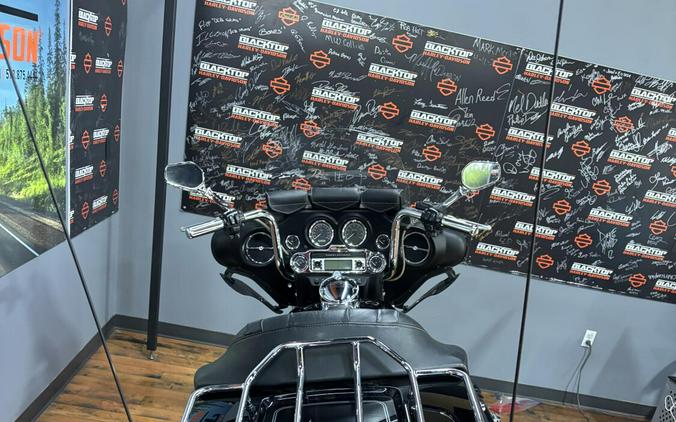 2008 Harley-Davidson Electra Glide Ultra Classic BLACK W/PINSTRIPE