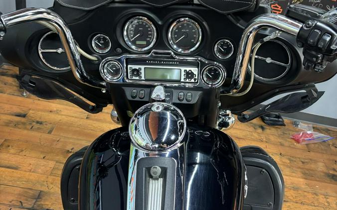 2008 Harley-Davidson Electra Glide Ultra Classic BLACK W/PINSTRIPE