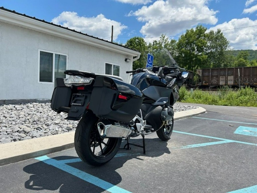 2023 BMW R 1250 RT Triple Black