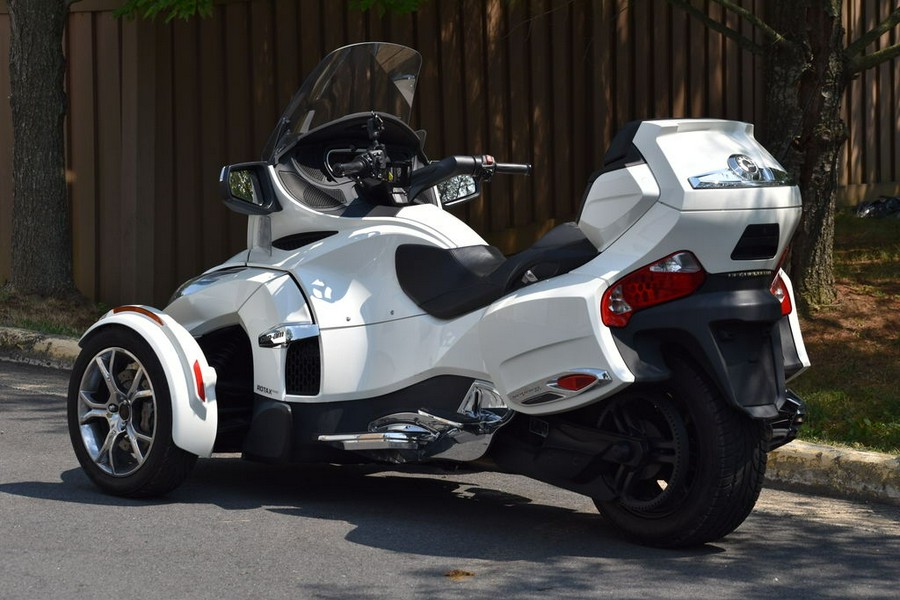 2019 Can-Am® Spyder® RT Limited Chrome