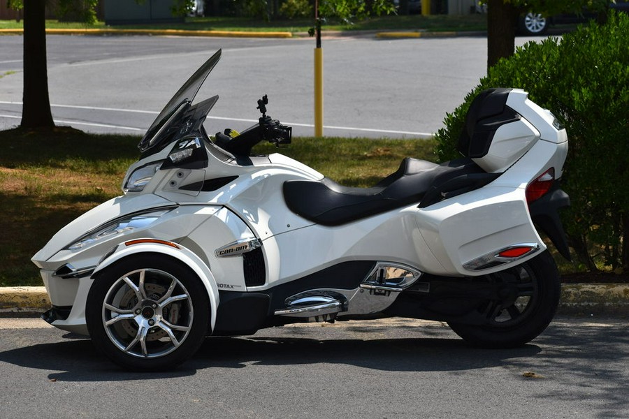 2019 Can-Am® Spyder® RT Limited Chrome