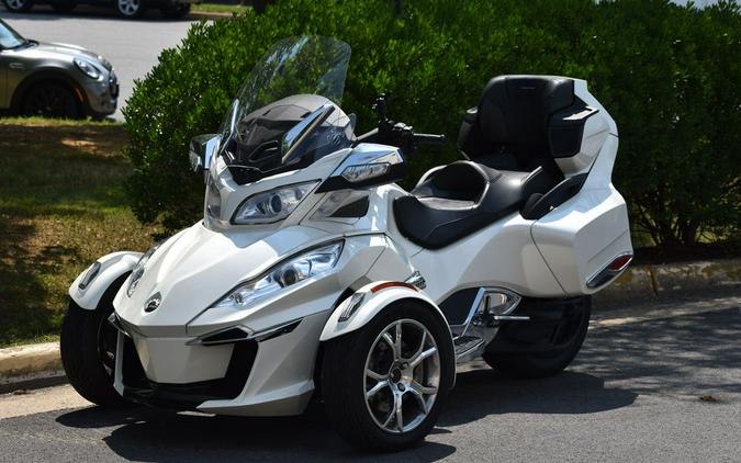 2019 Can-Am® Spyder® RT Limited Chrome