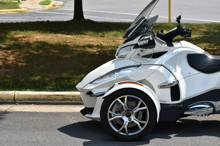 2019 Can-Am® Spyder® RT Limited Chrome