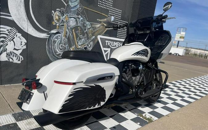 2021 Indian Motorcycle® Challenger® Dark Horse White Smoke