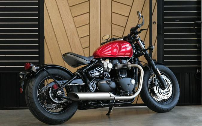 2023 Triumph Bonneville Bobber Red Hopper CHROMEJETBLACK (CHROME ED)