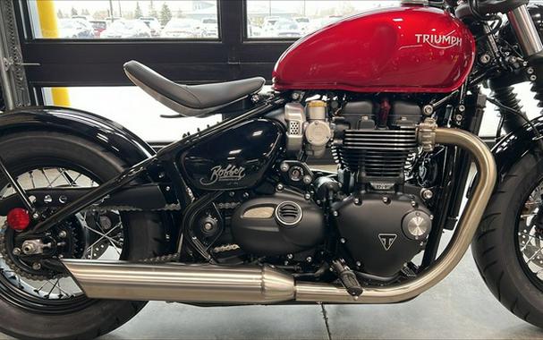 2023 Triumph Bonneville Bobber Red Hopper CHROMEJETBLACK (CHROME ED)