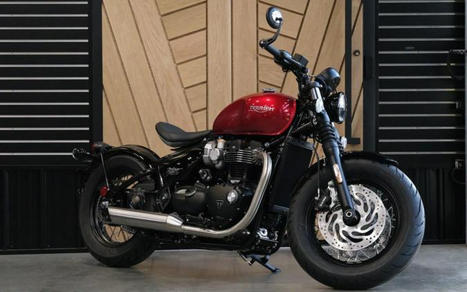 2023 Triumph Bonneville Bobber Red Hopper CHROMEJETBLACK (CHROME ED)