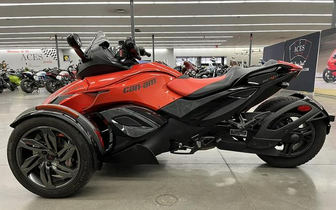 2016 Can-Am® SPYDER RS-S SM5