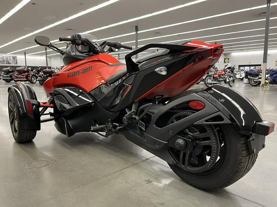 2016 Can-Am® SPYDER RS-S SM5