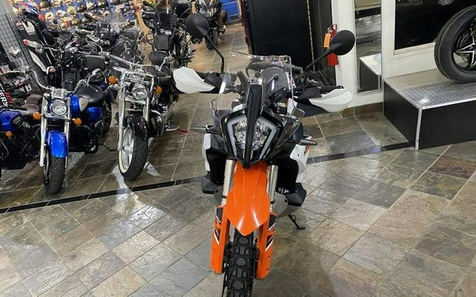 2023 KTM 890 Adventure R First Look [7 Fast Facts + 16 Photos]