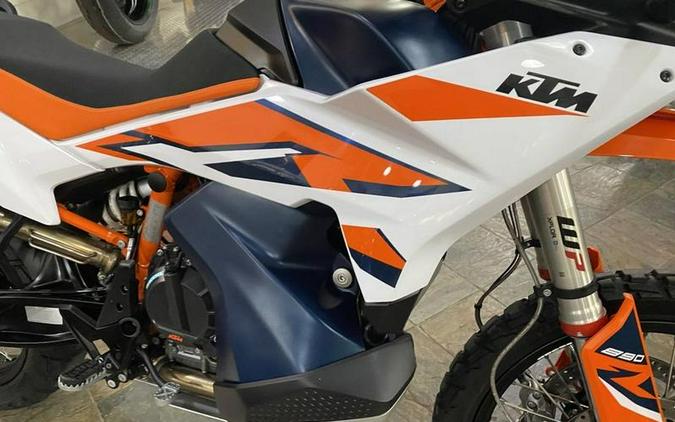 2023 KTM 890 Adventure R